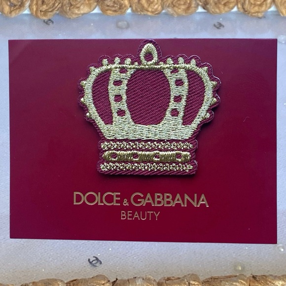 Dolce&Gabbana Womens Deep Red and Gold Embroided Queen Crown stick on patch - Picture 1 of 6